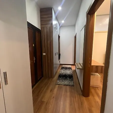 Διαμέρισμα City Center Modern One Bedroom Τίρανα